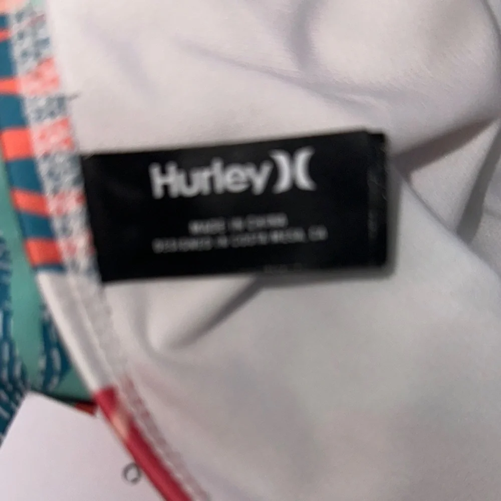 Hurley Tropical Print Bikini Set - Picture 6 of 6
